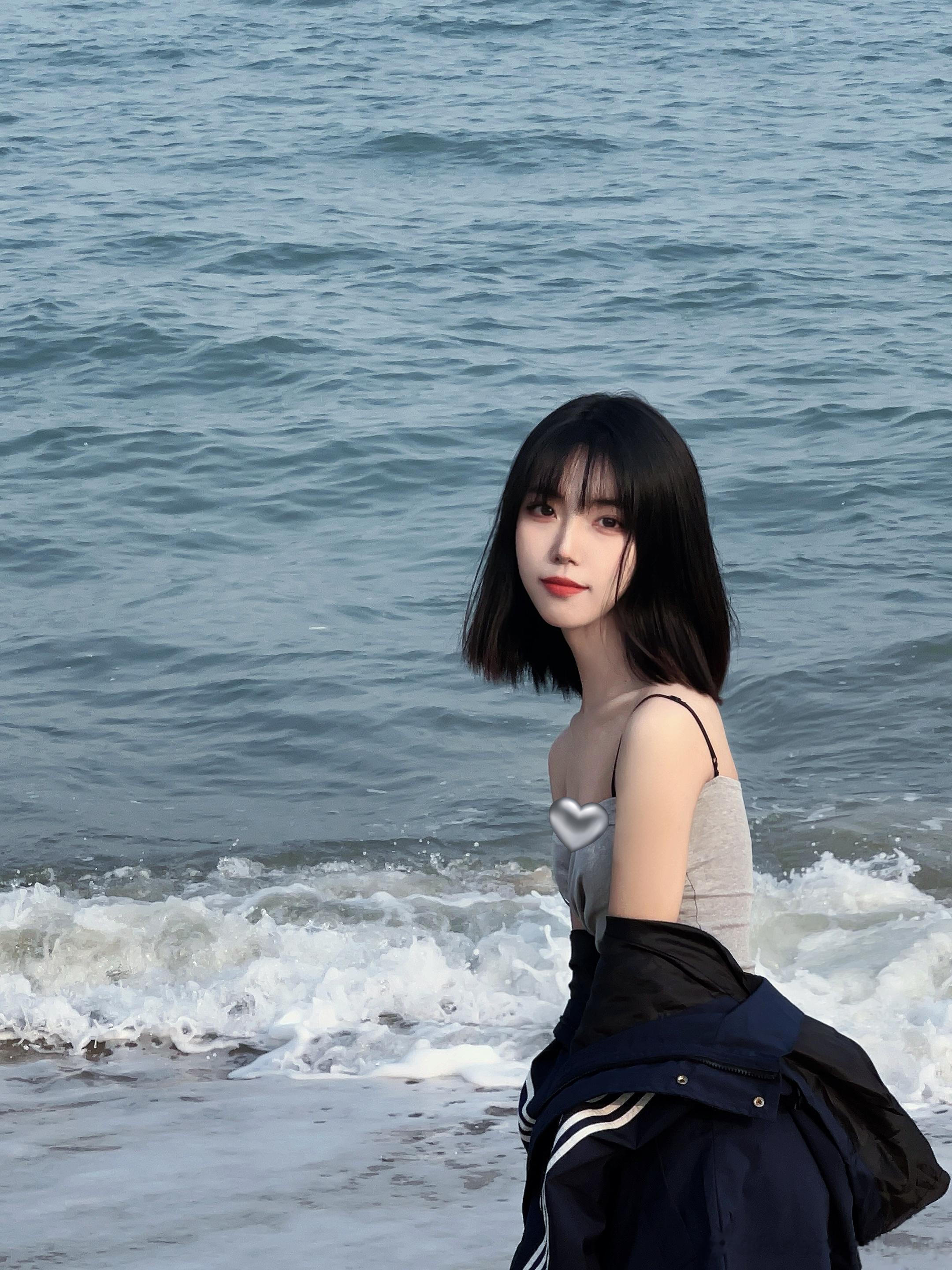我说我很想你 你说总有一天会忘记  ​​​