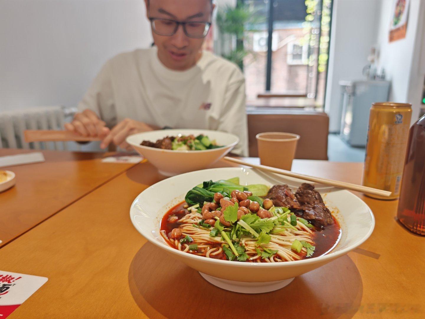 吃个靓面，启动车展模式 北京·京东全球香皂博物馆