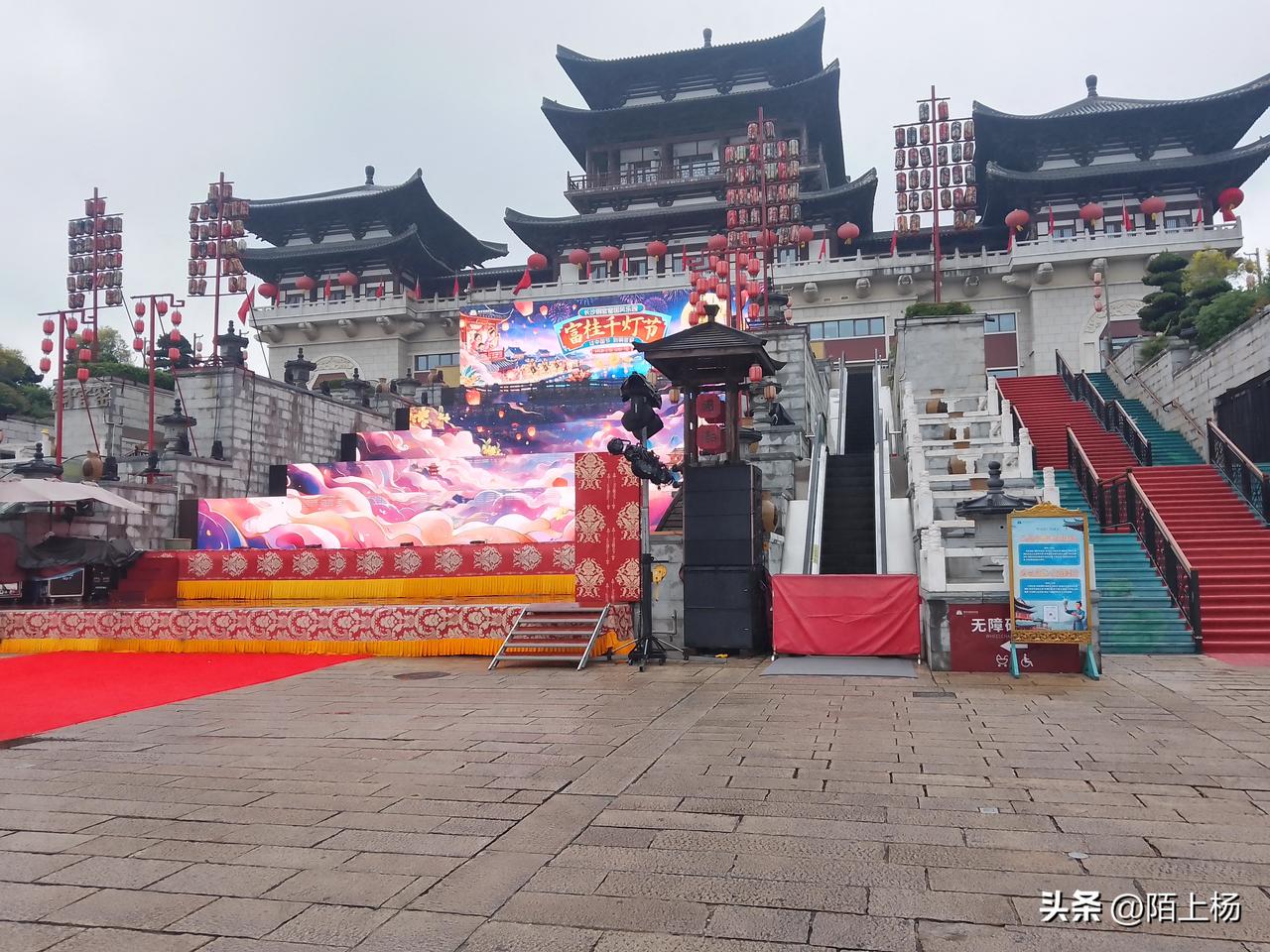 国庆闲逛铜官窑，雨密风冷乐趣少

儿子儿媳为解老伴的夙愿，决定国庆几天一家人把长