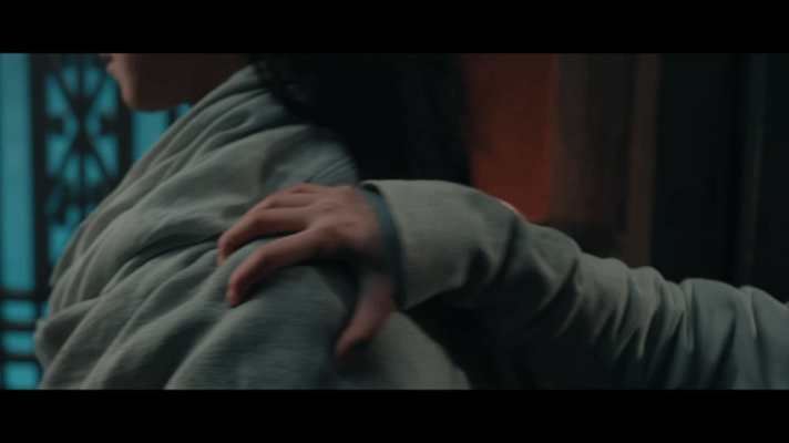 李昀锐新剧哑巴帅哥 他早已在心底认定，两人最好的结局就是相忘于江湖，明明深爱到极