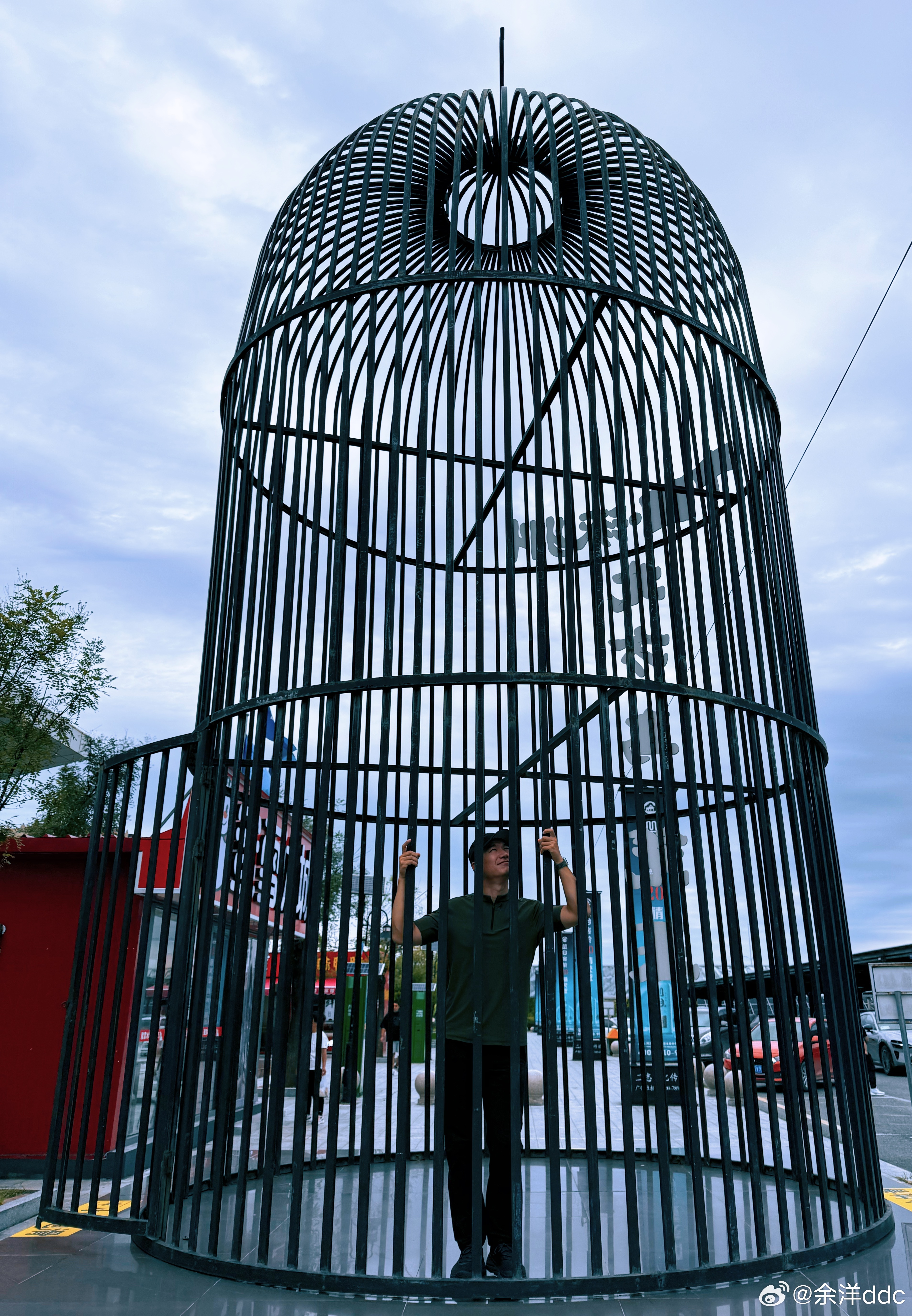 虽然经常在微博吐槽，但还是要说，这已经是我们日常能用的舆论环境最好的平台了… 