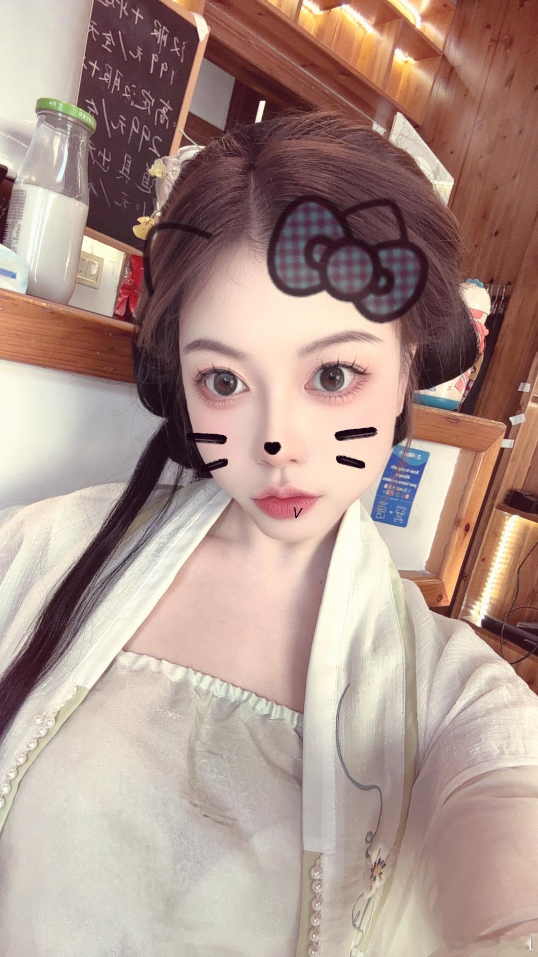 消失了一整天都去干嘛啦？ 明天中秋你准备怎么过  ​​​