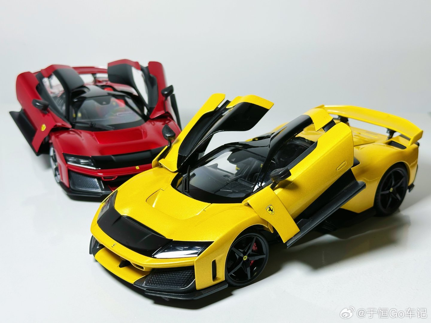 今天愚人节，给铁粉们抽个奖比美高18比例的法拉利F80抽中后红色和黄色二选一4月