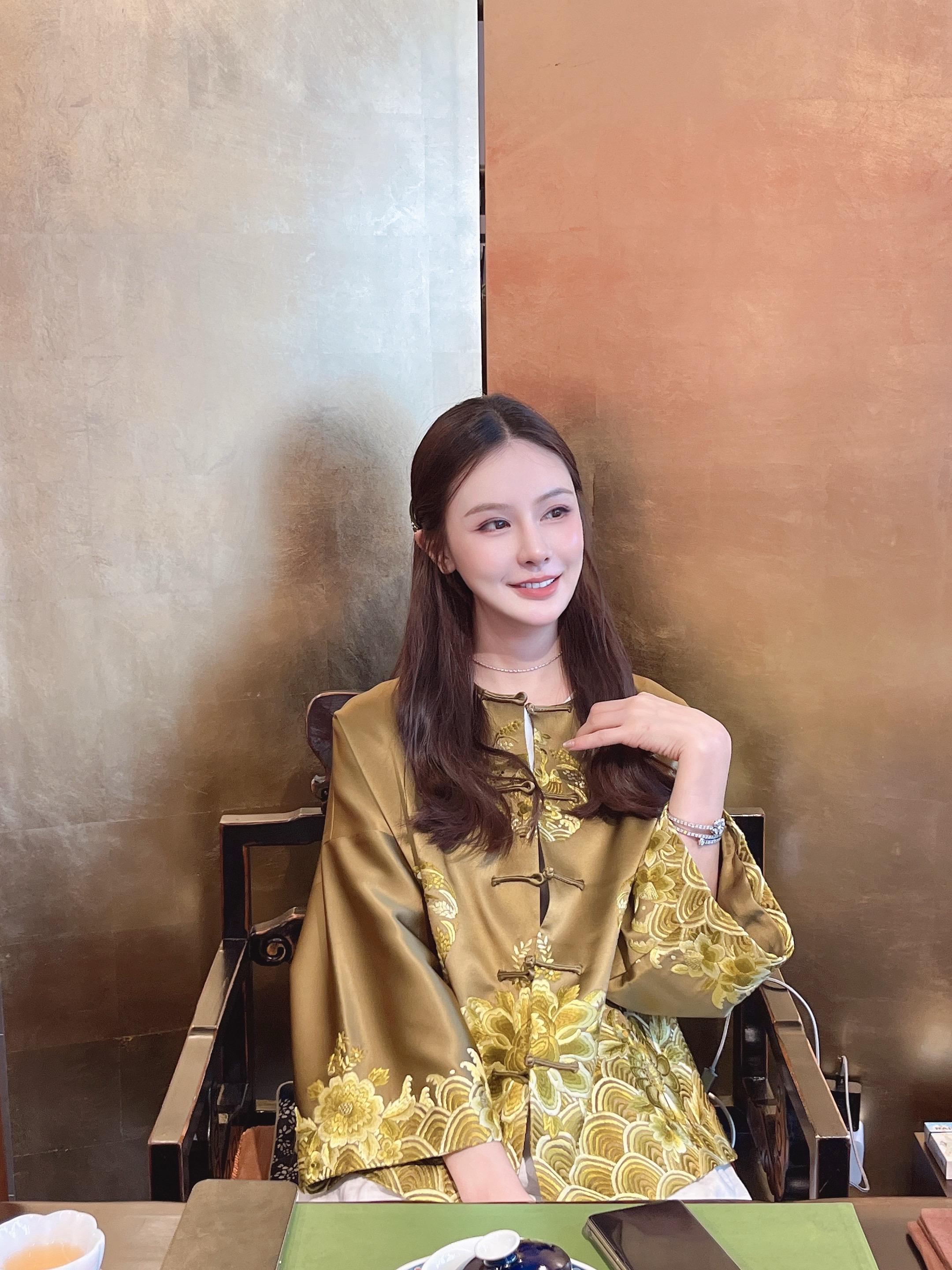 “彼岸花开花败又一载…”
