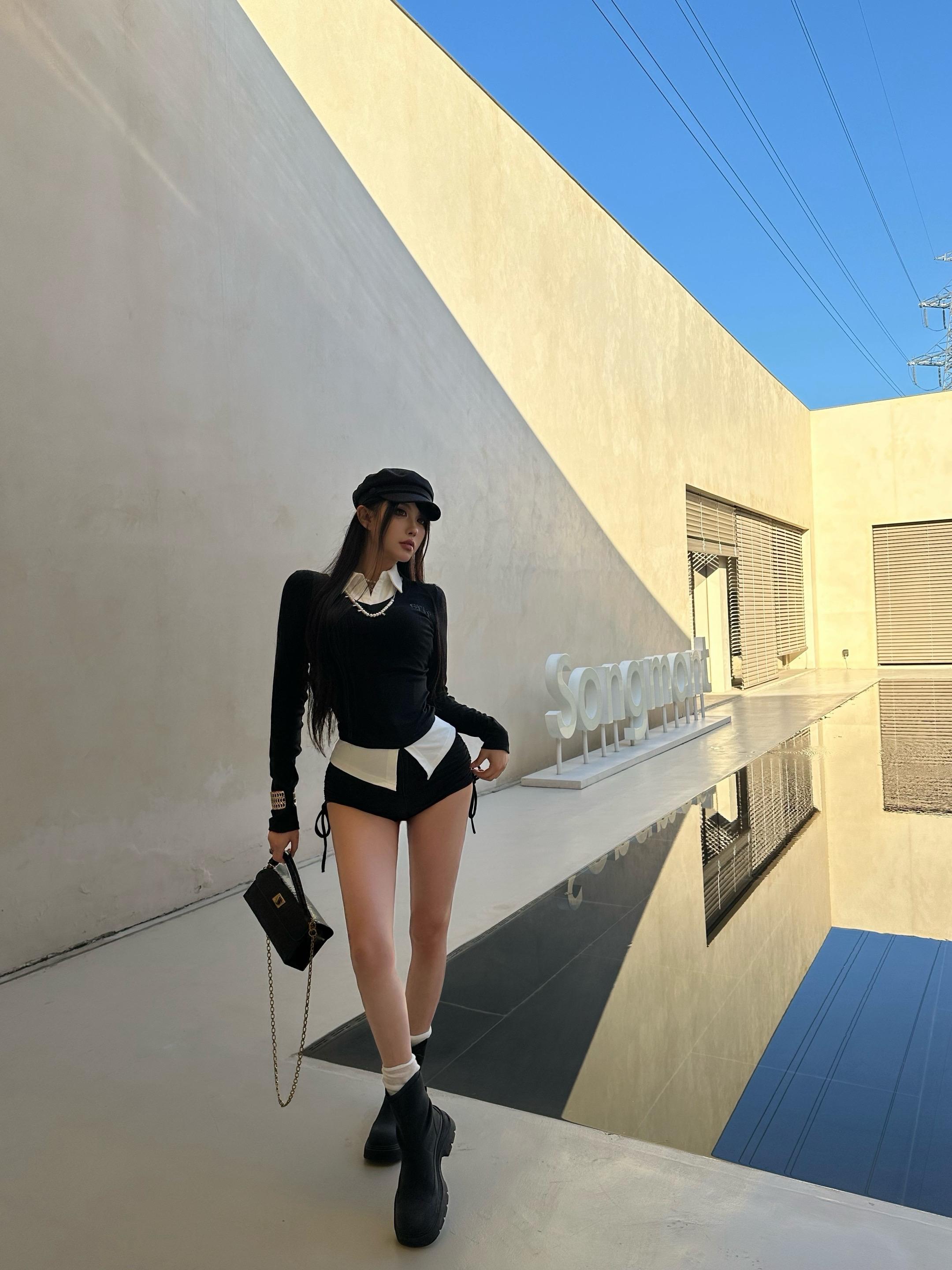 我也经常偷看不属于自己的人