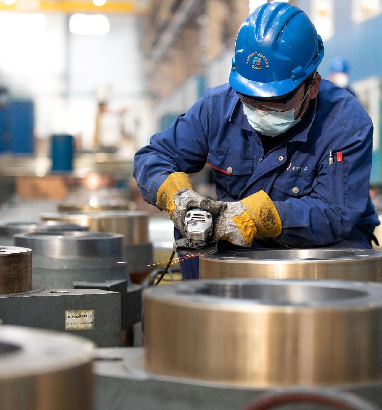 德国：高福利与劳动力缺口的双重困局
 
德国正被老龄化+少子化逼至墙角，核心痛点