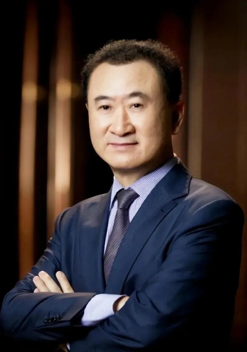 1986年，28岁的王健林在大连陆军学院任管理处副处长，副团级的他却选择转业令人