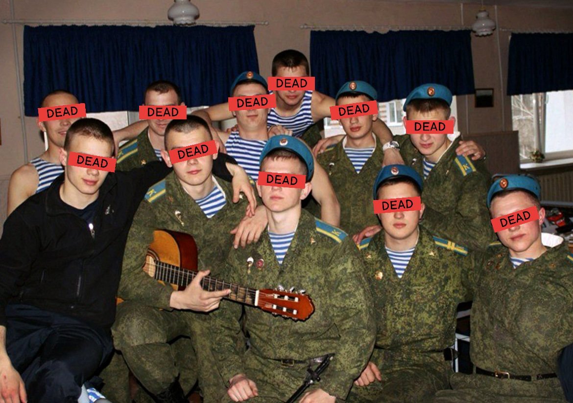 【以此纪念战争爆发四周年】一张空降兵部队在入侵前的真实照片，25人中22人现在已