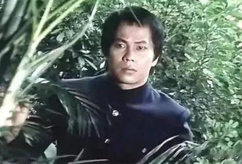 77岁的“火云邪神”梁小龙去世，告诉了我，有些事情是真的拖不得。
以前总想着，等