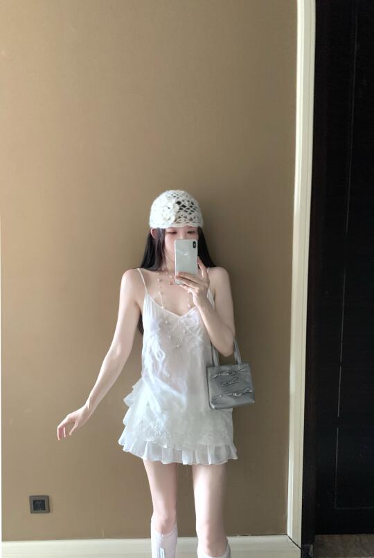 清纯小白花🫧 ☽  🤍꙳✧˖°