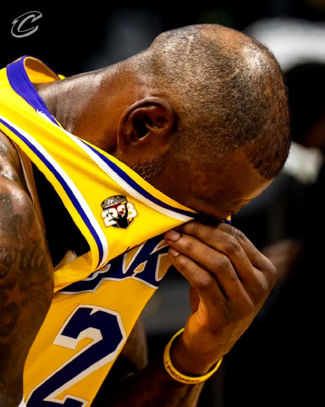 骑士如果要等老詹回来
就该留下亨特，让加兰去森林狼，里德去湖人，老詹回骑士打一年