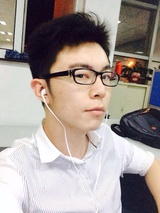 圆头仔热逛汽车