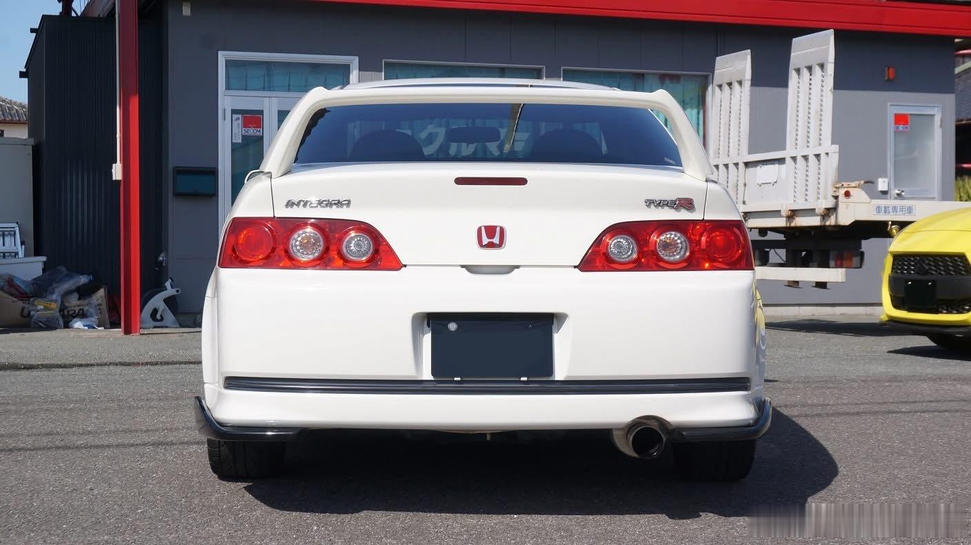 仍是本田～HONDA（本田）Integra Type-R DC5後期型！时间来到