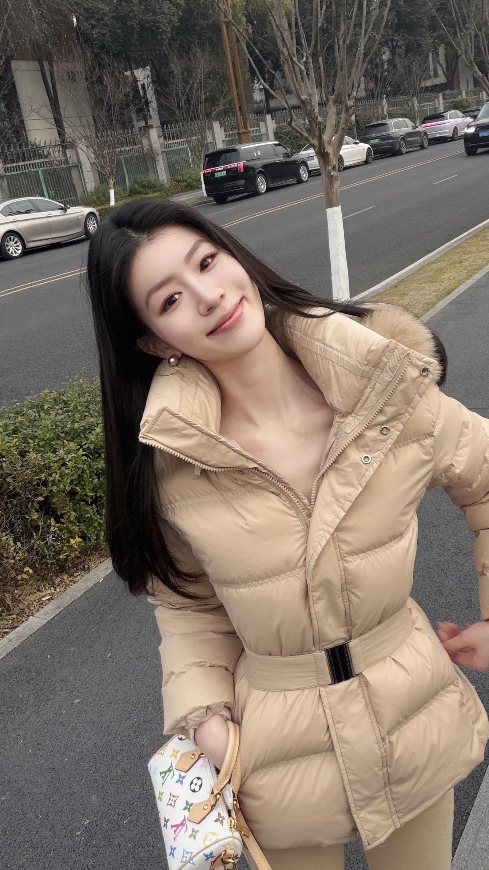 香榭丽大街弥漫浪漫气息～