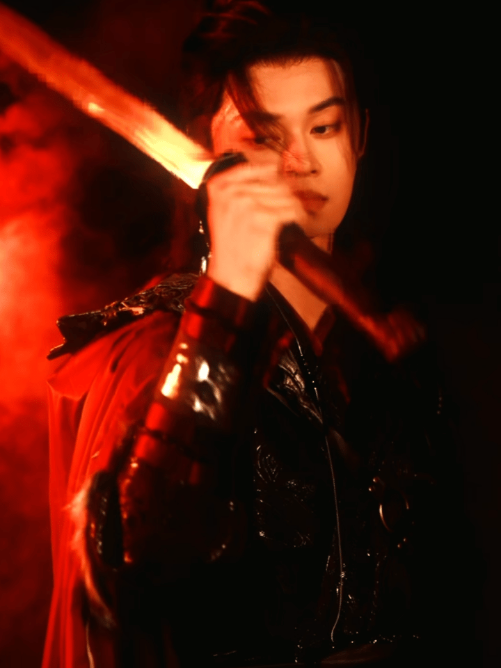 谢彬彬肯为我花心思就好谢彬彬你真的很懂怎么going我，红衣将军和咱们谢彬彬真的