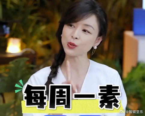 最近，从美国学习导演毕业的张静初被关注。一方面不少人希望她结合自己的天赋努力和学