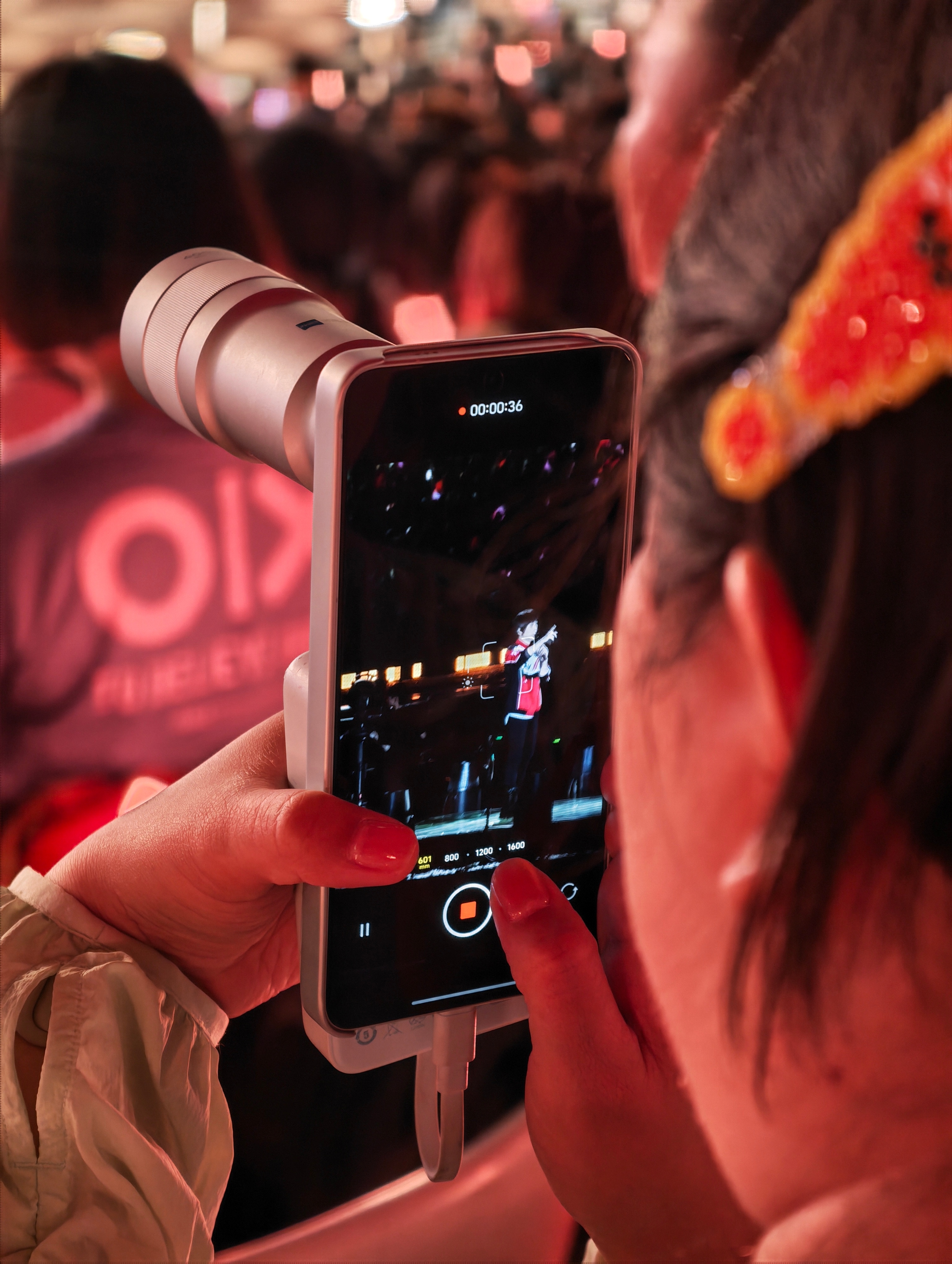 千台演唱会神器将空降周杰伦现场 vivo X300 Ultra这个演唱会神器在现