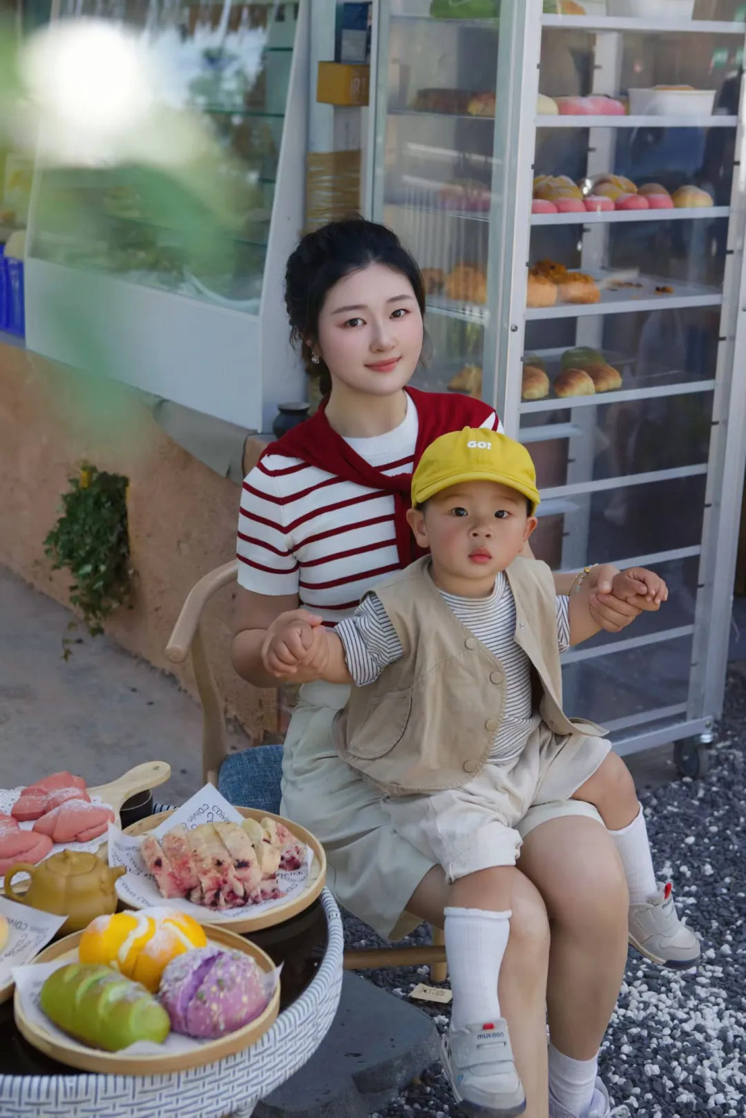 山间绿意里，低敏小人儿终于松开了我的手