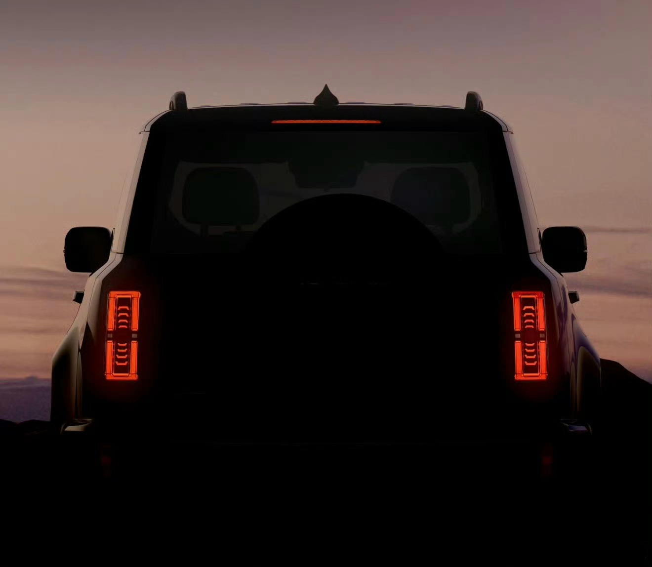 哈弗的旗舰SUV!一个巨大的方盒子，马上发布~我拉了一下曝光，大家感受下图2，比