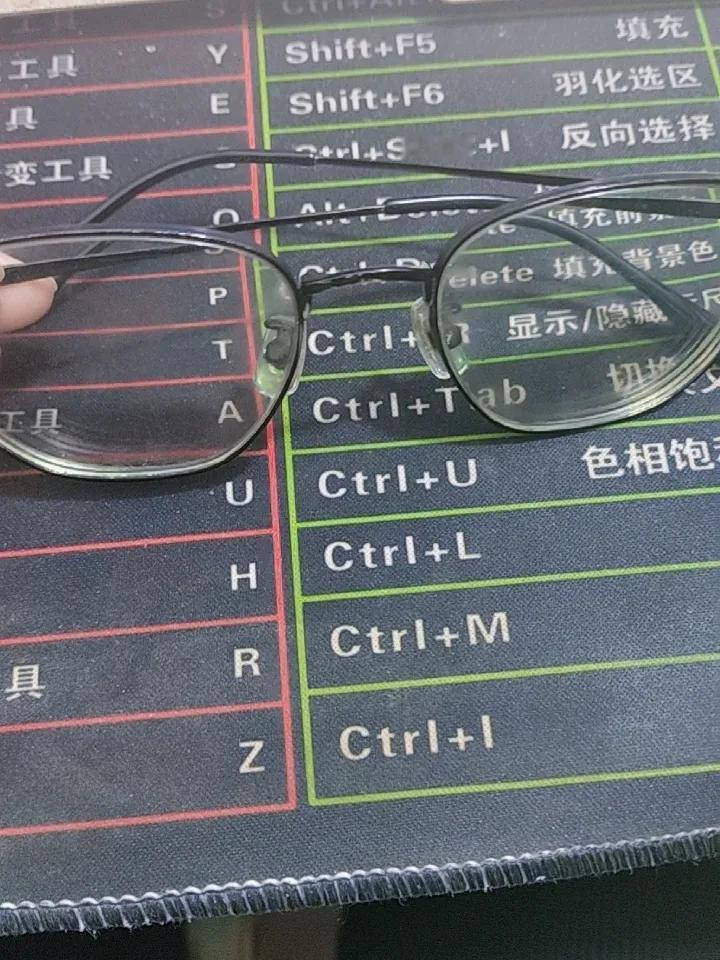 我觉得他们会投入的所有爱好，都值得从小培养。
每一个孩子喜欢的东西都是不一样的，