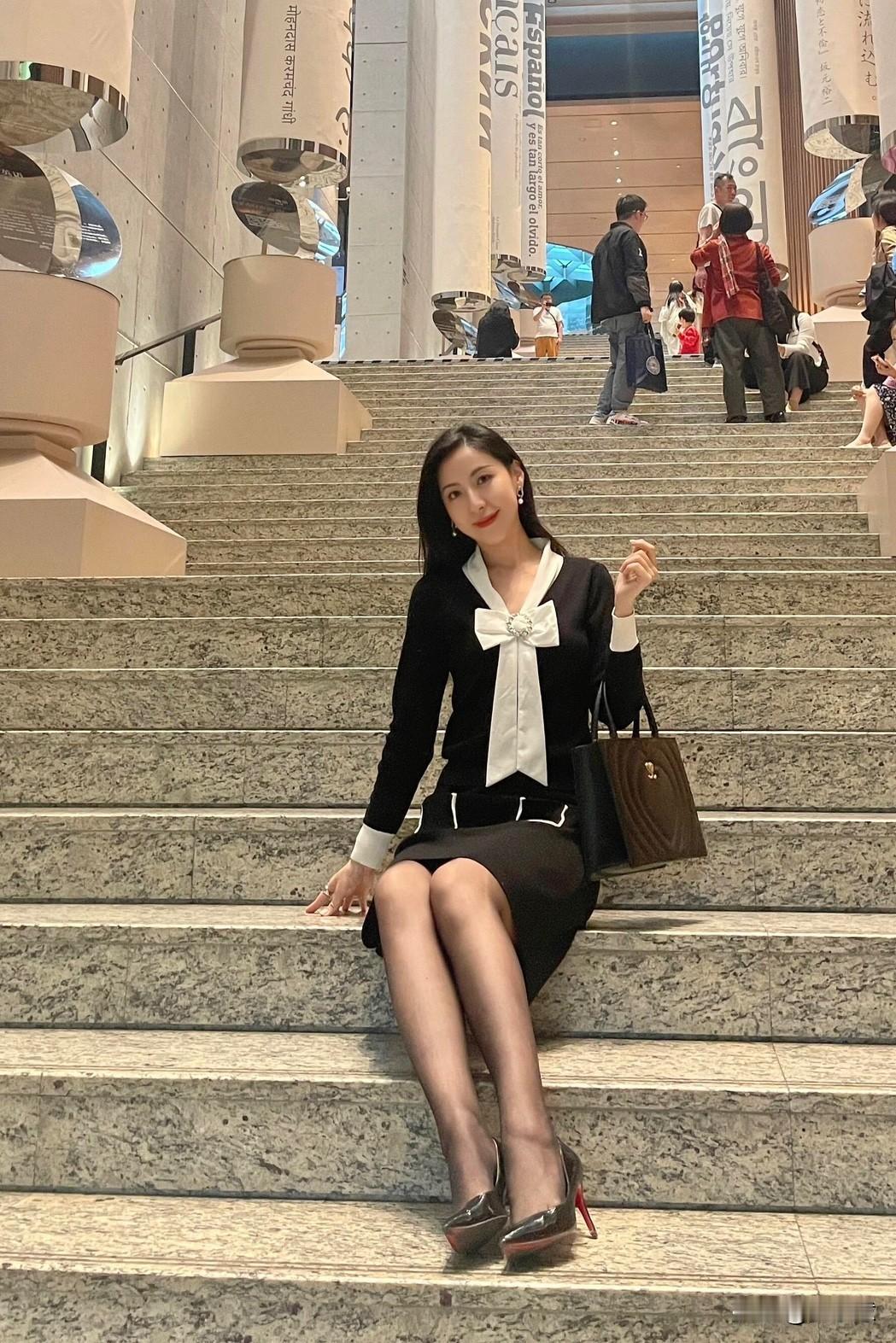 右滑👉🏽向左滑系列 向左滑一下