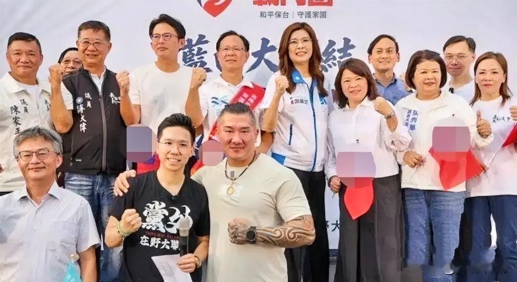 嘉义“救台大行动”登场，郑丽文黄国昌同台为张启楷造势 
 
9月19日晚间，嘉义