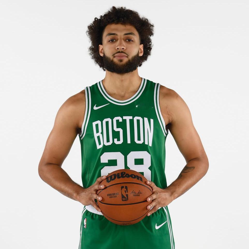 凯尔特人国度  据Hoops Hype媒体人Michael Scotto报道，波