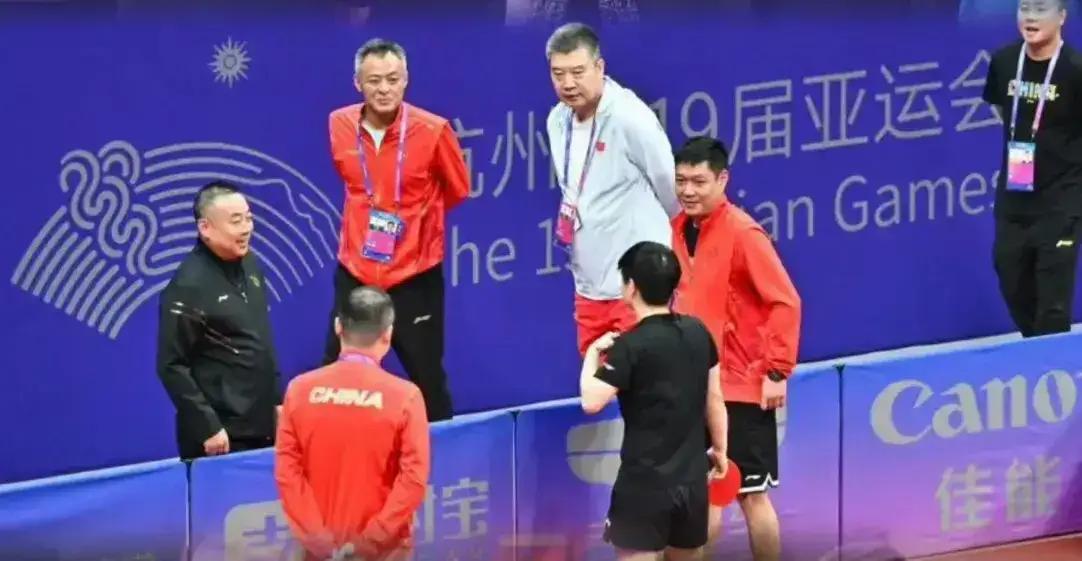 刘国梁亲临现场指导！大梦莎莎那是真打啊！