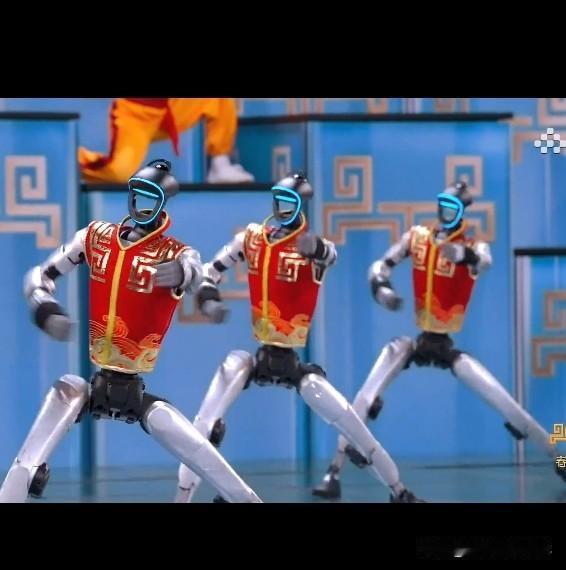 儿子说：春晚武术《武 BOT》最精彩！
机器人在舞台上完成的前空翻、后空翻、腾空