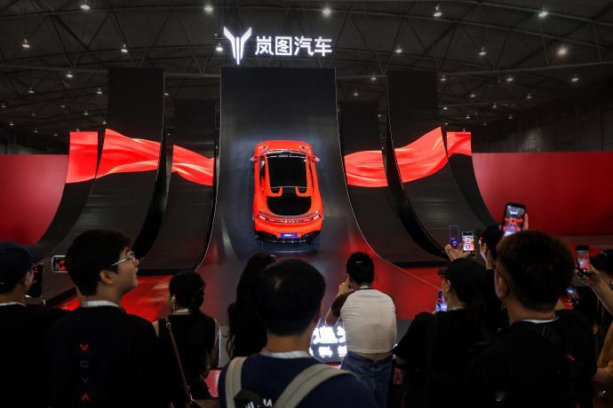 2026年岚图用户之夜2026岚图用户之夜同步迎来岚图追光S上市。新车带来出色驾