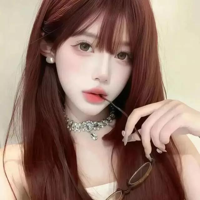 梦幻红发少女，优雅又迷人梦幻紫发少女 梦幻红发少女 红发美女写真 红发女主 红发