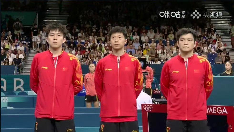 #马龙首秀状态#终于等到马龙出战。龙队一上场调动自己好快，尽情享受赛场吧～#国乒