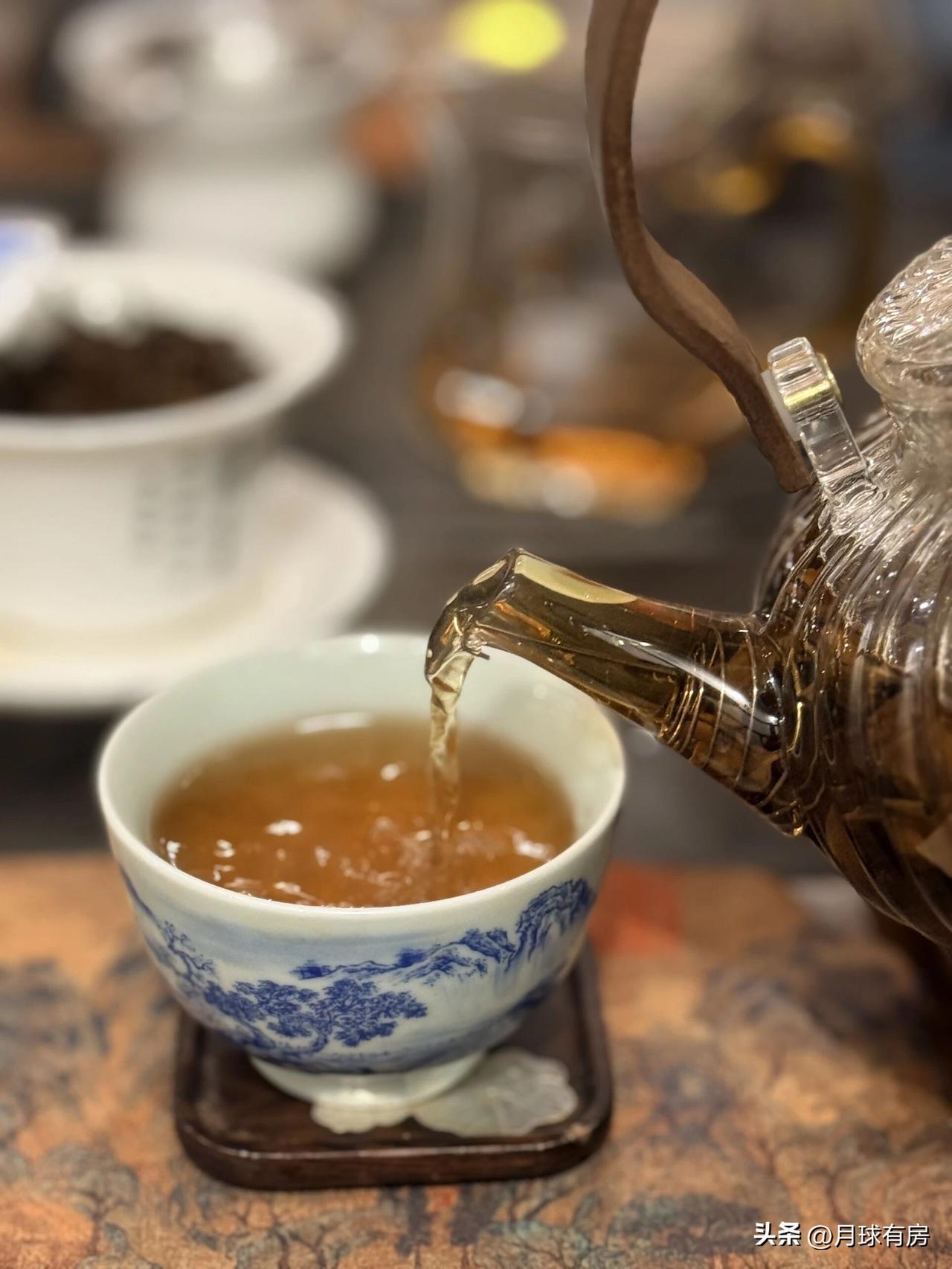 上海新房两头热：抢的抢死，冷的冷透，这局面还得熬很久

昨天跟一个做房产的朋友喝