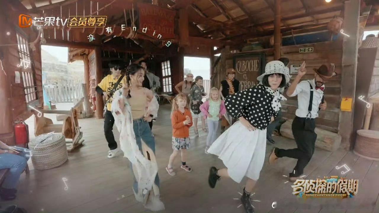 张若昀舞魂觉醒 张若昀这妥妥欢乐喜剧人，越看越有趣，舞蹈圈也是被你闯进去了！！[