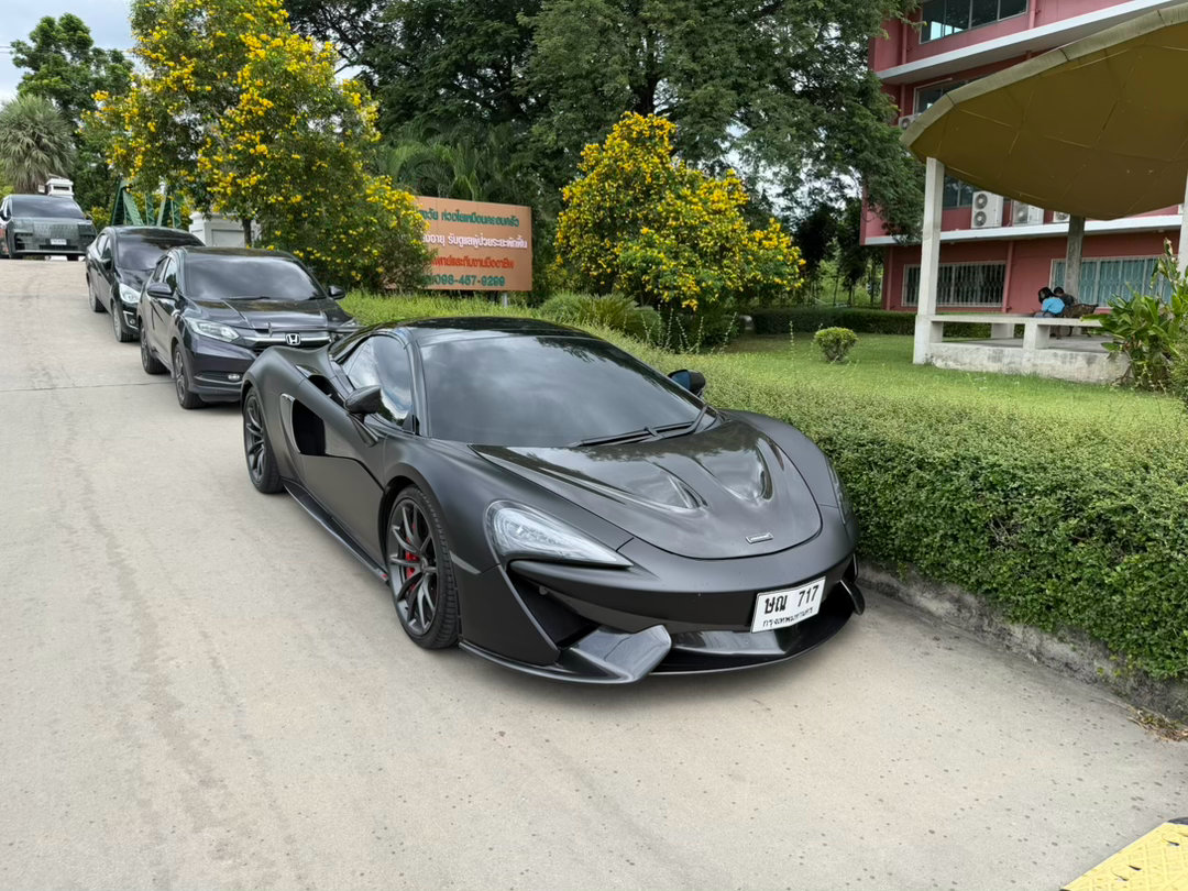 迈凯轮570S 很帅啊查了一下2019款 570S Coupe：指导价约 243