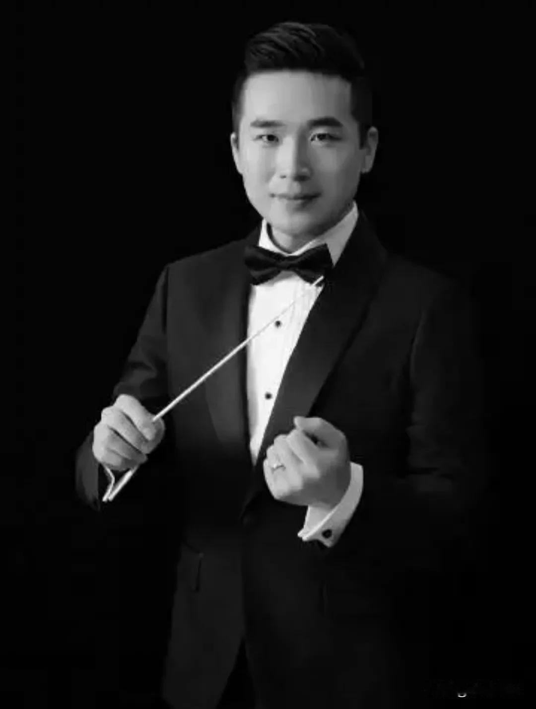 35岁指挥家李梳曈在美离世：刚排完春节音乐会，却在路边换胎时遭遇不幸…


咱们