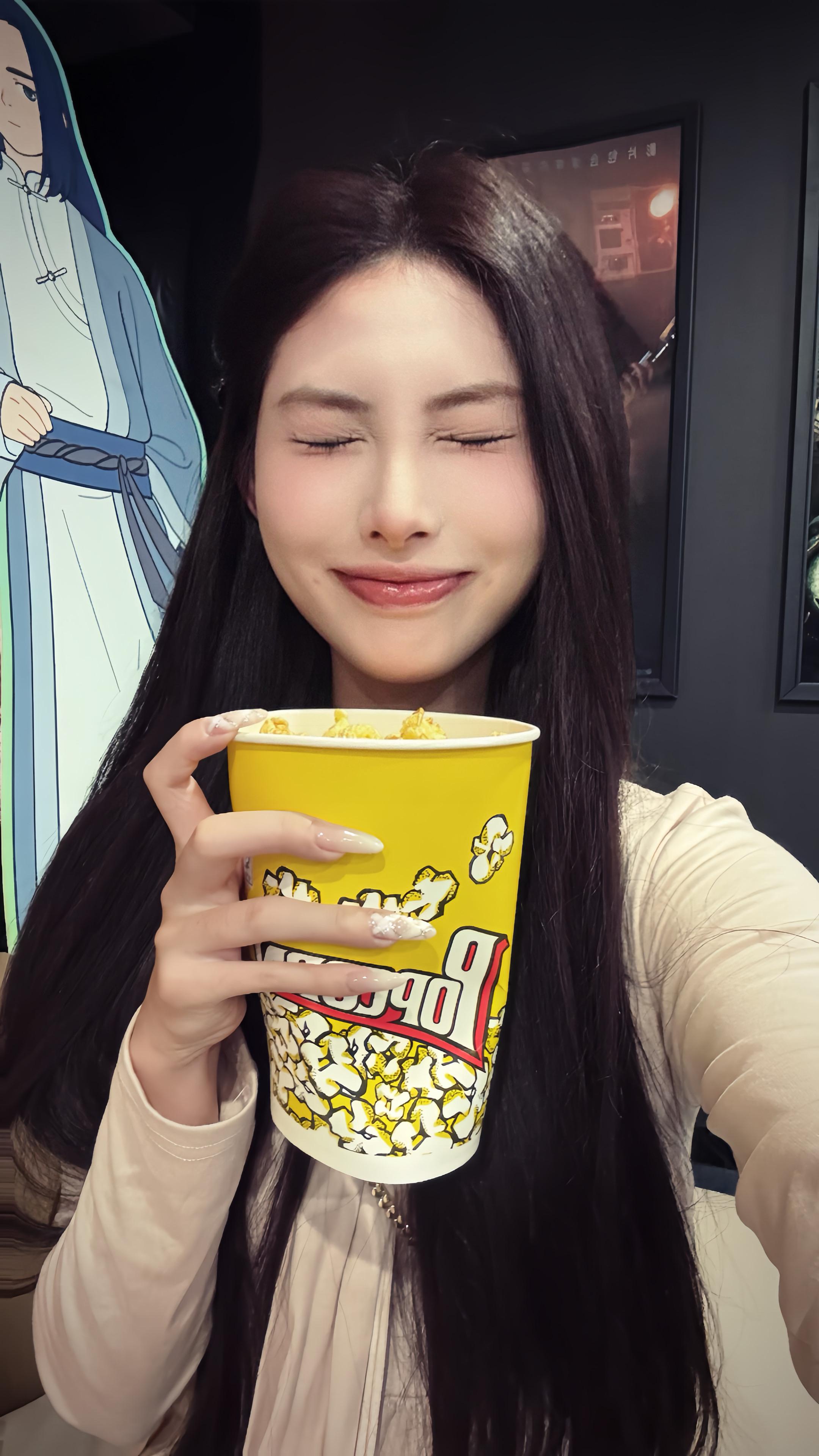 我是一个频繁流泪的人 但也不妨碍我成为一个勇敢独立的小女孩