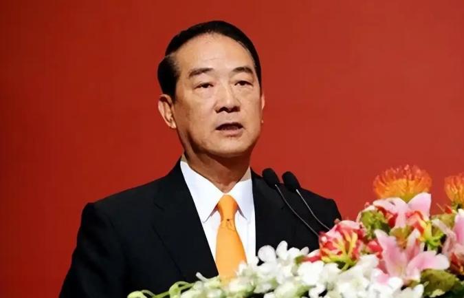 宋楚瑜比李登辉更可恨，凭一己私心亲手毁掉国民党执政根基。众人只知他另立亲民党、选