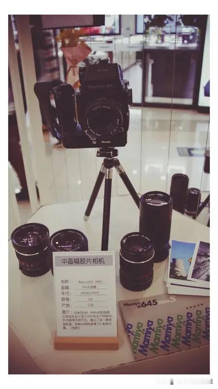 相机价格5年像坐了火箭一样暴涨10倍，这事儿简直离谱到家啦！就像一颗原本亲民的白