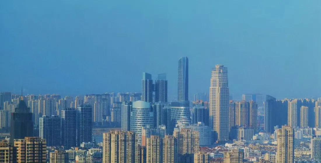 我的个妈呀，蚌埠的城建真不错
乍一看，像一线城市的天际线