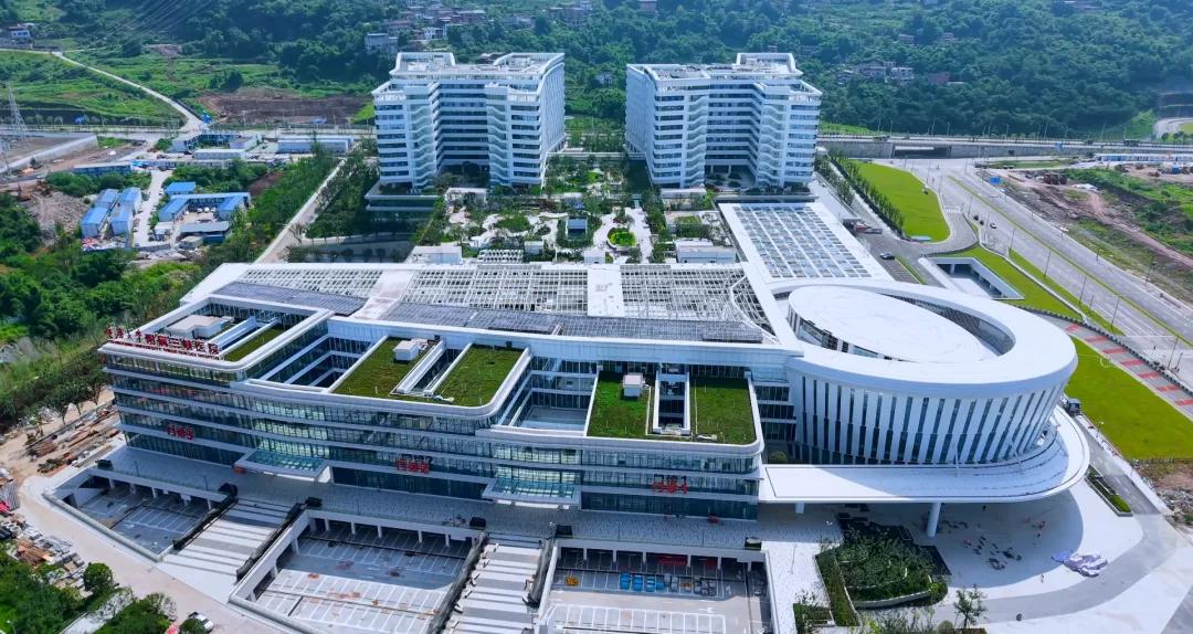 万州三峡医院新院区的建成，有哪些意义？
1.方便停车，这似乎是很多人关心的，老院