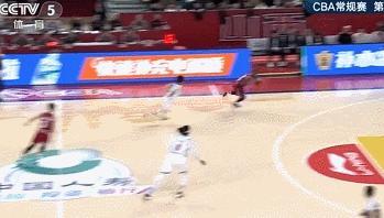 徐杰运球失误，诺威尔断球后双手暴扣！山西男篮vs广东男篮篮球推荐cba