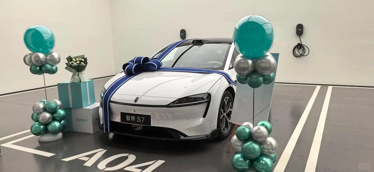 鸿蒙智行以群体善意，打破出行偏见与标签壁垒
最近几年，“行车纠纷”成了流量密码，