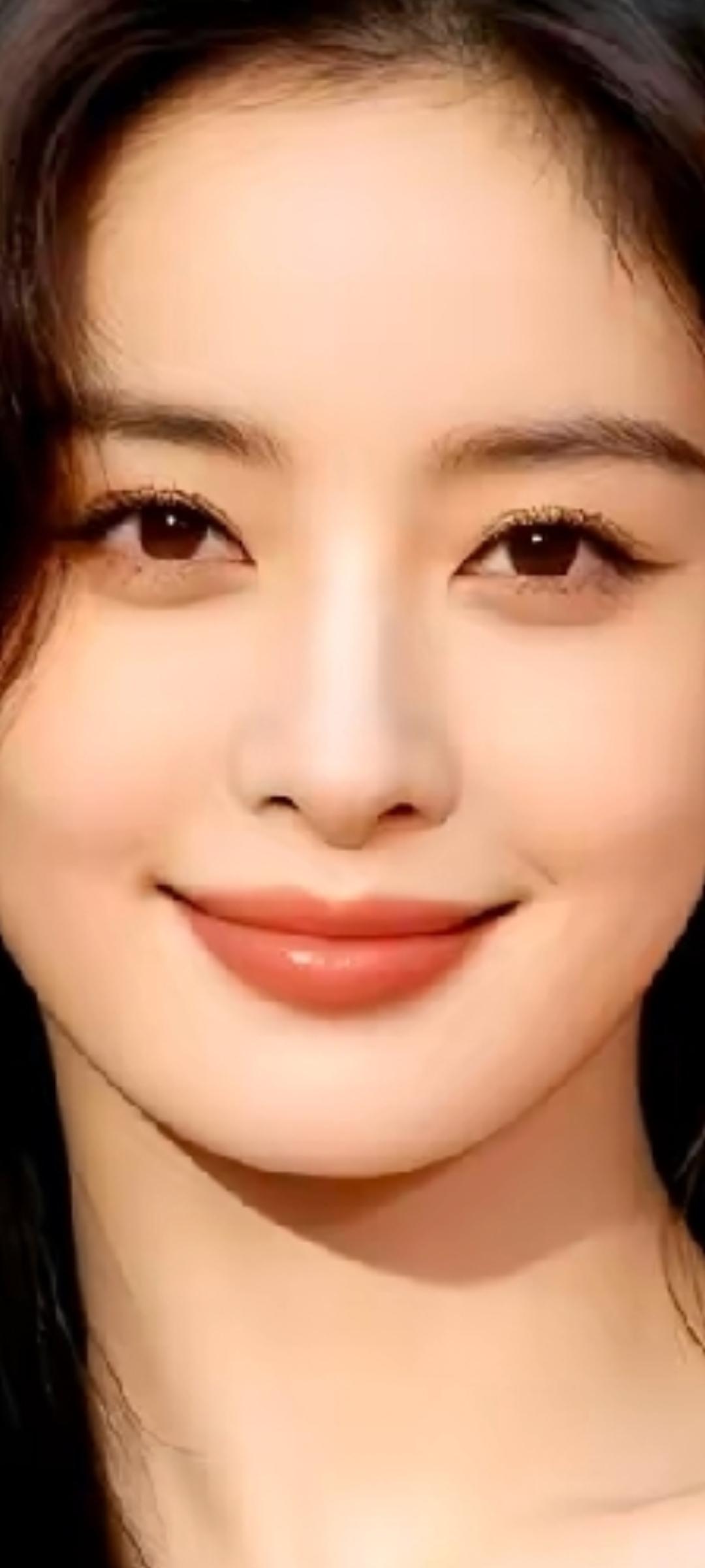 甜美笑容，元气满满的一天！😊✨