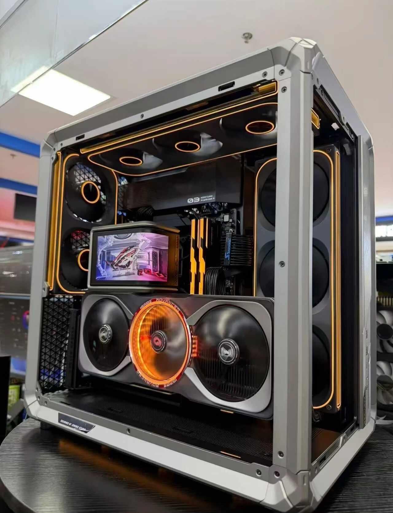 配置不懂问我。专业老师傅写配置 参考 无偿
显示器建议搭配1k180hz-300