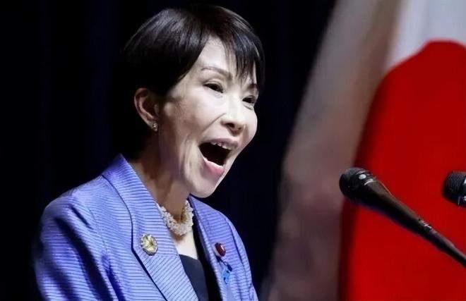 高市早苗变脸的速度，绝了！前脚刚把给中国人发的签证费一口气涨了5倍，后脚就因为一