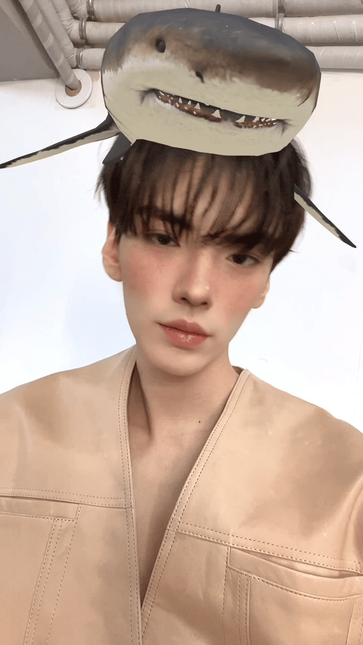 毕雯珺🦈来袭 依旧是✌🏻 