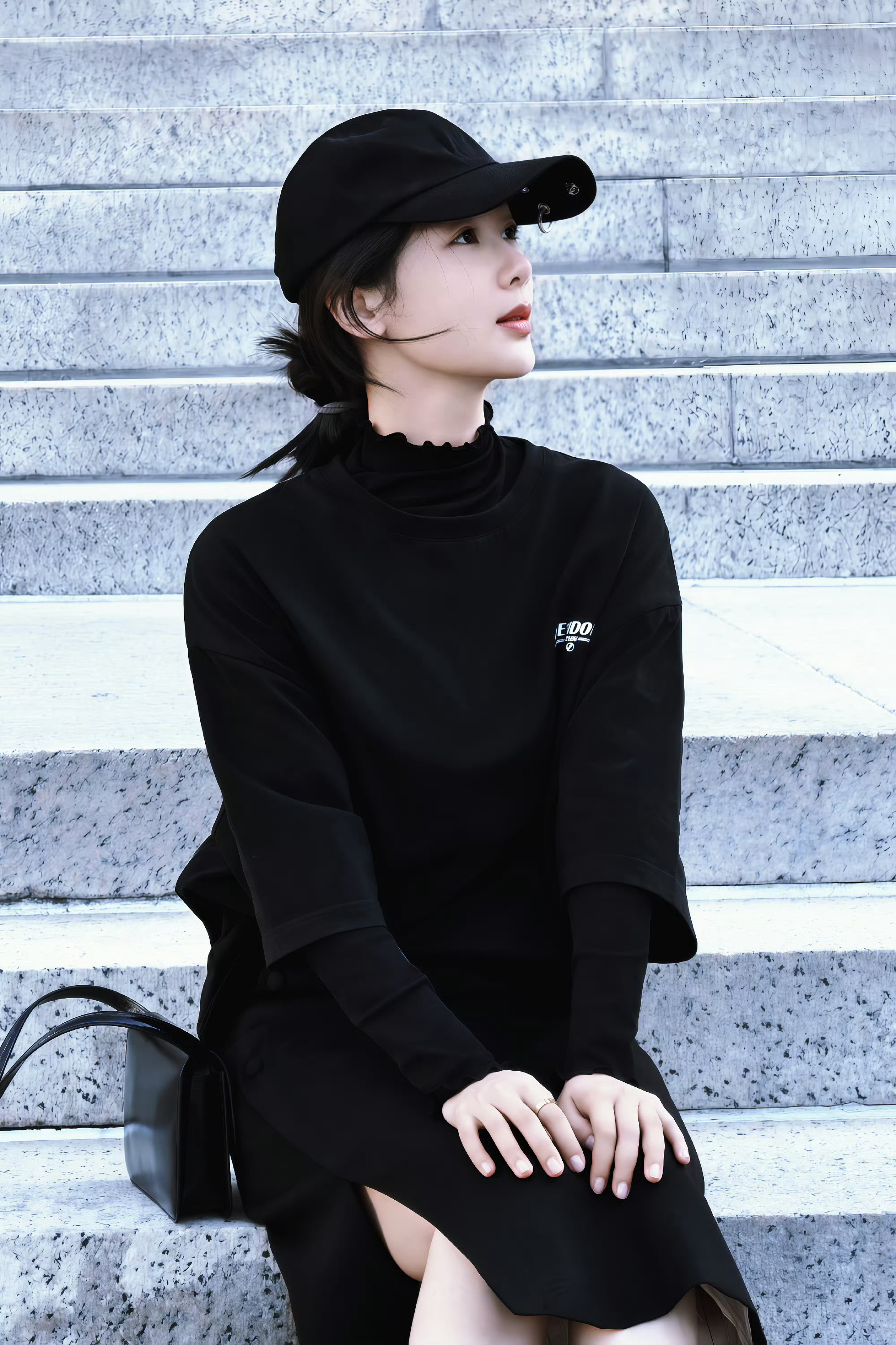 杨紫 时间不说话，静静回答。努力不言弃，梦在发芽。