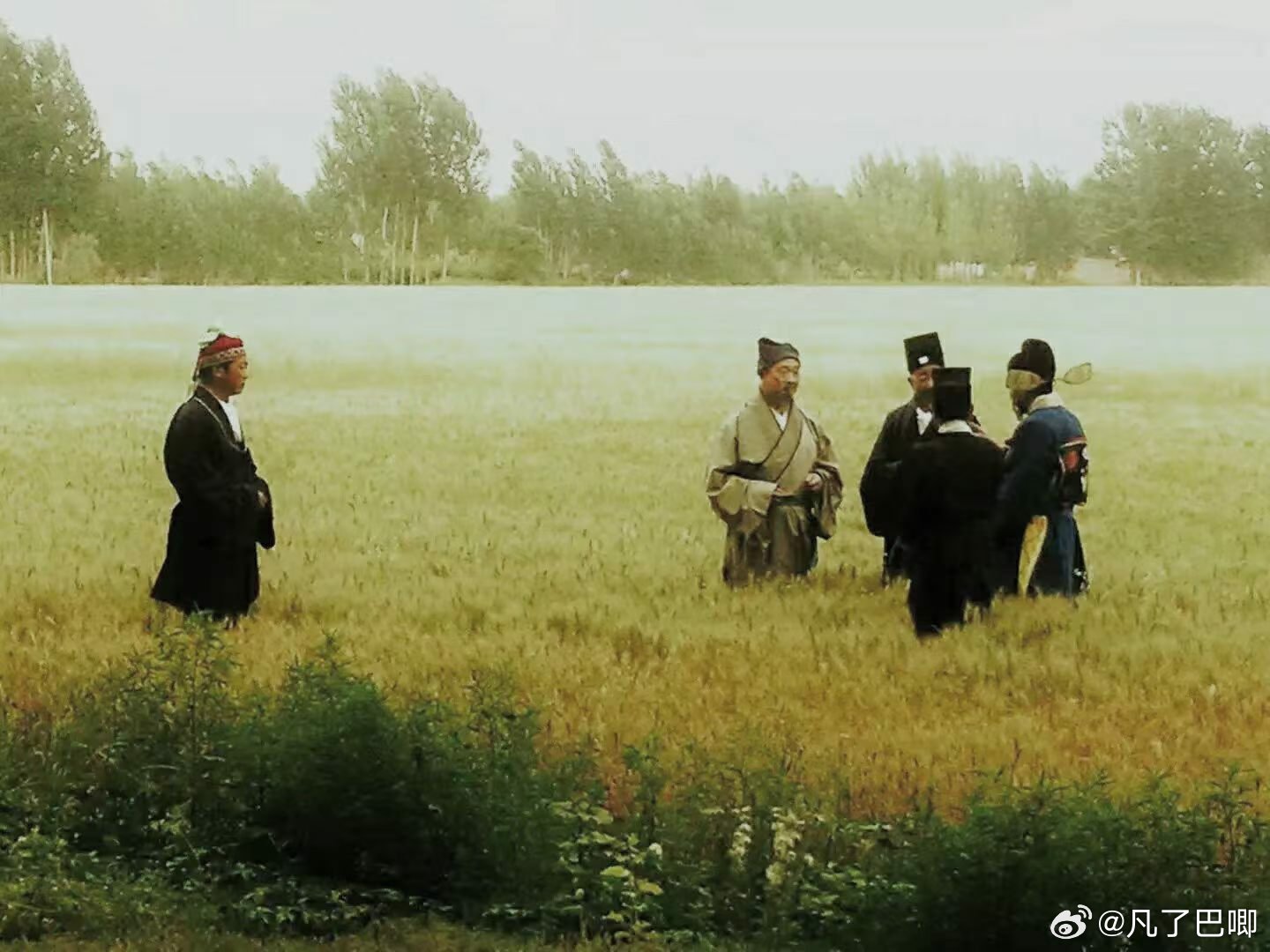 朋友转来的图片:十年前，我在天津拍摄纪录片《了凡家风》，这部纪录片2016年9月