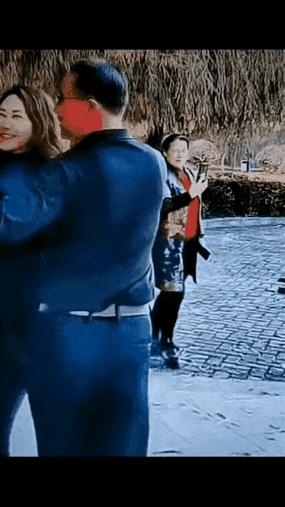 好好的，不要动手啊，这又是怎么了，挺和谐的画面，又急眼[捂脸][捂脸][捂脸]